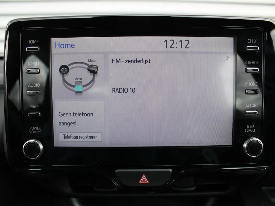 Mazda 2 Hybrid 1.5 Agile | Comfort pakket | 15' LM | Stoelverwarming | Apple Carplay/Android Auto |