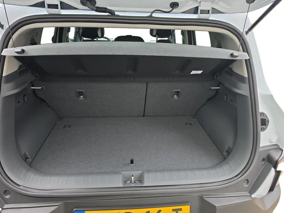 Kia EV2 Plus 42.2 kWh | Navigatie | Climate control | Stoel + Stuurverwarming | Parkeer sensoren voor + achter | Parkeer camera achter | DEMO