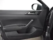 Volkswagen Taigo Life Edition 1.0 TSI 95 pk 5 versn. Hand · Achteruitrijcamera · Achteruitrijcamera · Allseason banden