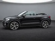 Volkswagen T-Roc Cabrio 1.5 TSI 150pk DSG R-Line · Camera · Apple/Android Car Play · Navigatie · Stoel-& Stuurverwarming · Dodehoek Detectie · 19'' Inch ·