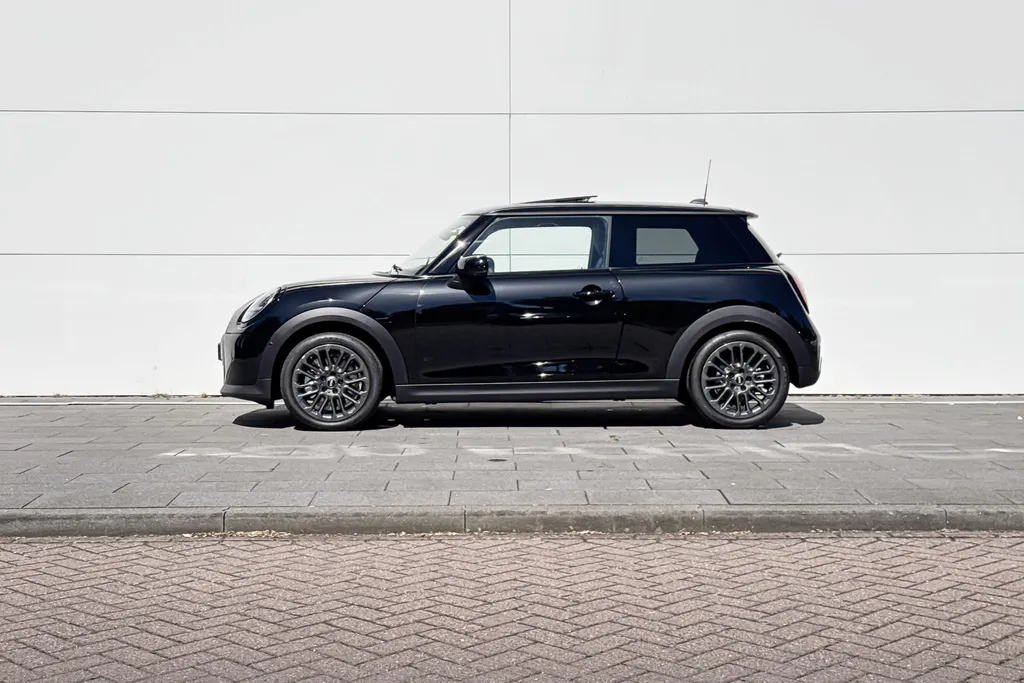 MINI Cooper 3-deurs 1.5 Cooper C Classic L