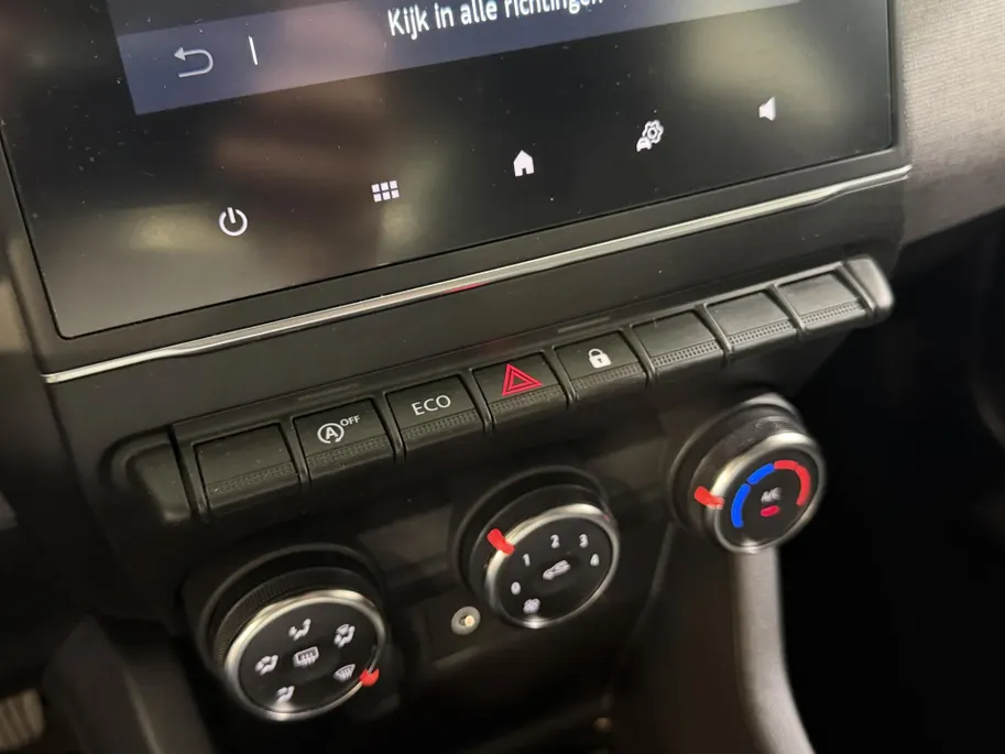 Renault Clio 90PK TCe GPF Evolution | DEMO | Navi | Camera | Apple CarPlay/Android Auto | Parkeersensoren | Airco | Licht & Regen Sensor | Cruise Control | Full LED | Digital Cockpit |