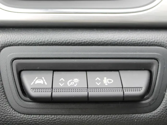 Renault Captur 1.3 TCe 140 AUTOMAAT Intens | Navigatie | Camera | Cruise | Climate Control