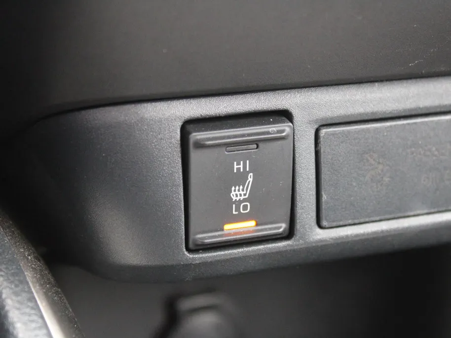 Mazda 2 Hybrid 1.5 Agile | Comfort pakket | 15' LM | Stuur/-stoelverwarming | Carplay | Cruise adapt. |