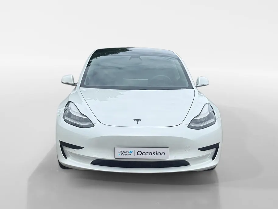 Tesla Model 3 Standard RWD Plus 60 kWh 87,8% SoH | 448Km Actieradius | Goed onderhouden! | Panoramadak | Elektr. Stoelen | Autopilot | 12 maanden garantie! |