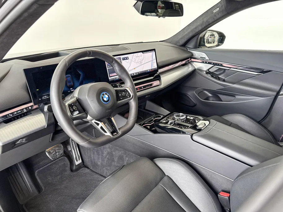 BMW 5 Serie Touring 550e xDrive Innovation Pack M Sportpakket Pro
