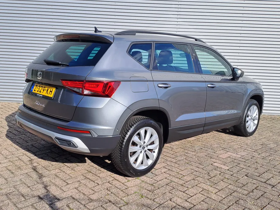 SEAT Ateca 1.5 TSI Style Business Intense | Keyless start | ECC | Navigatie | Camera | Cruise control adaptief | Apple Carplay/Android Auto | 17'' LM