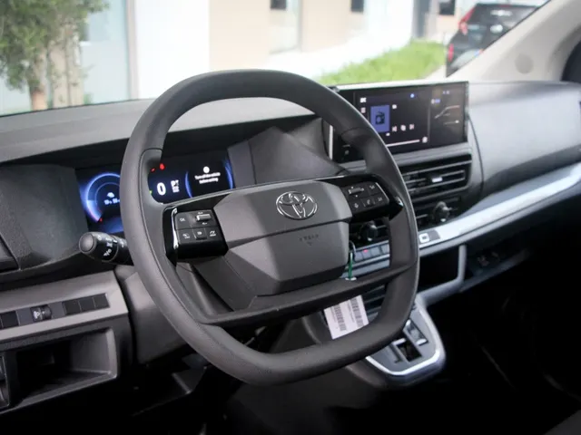 Toyota ProAce Electric Worker 75kWh Challenger | Metallic lak