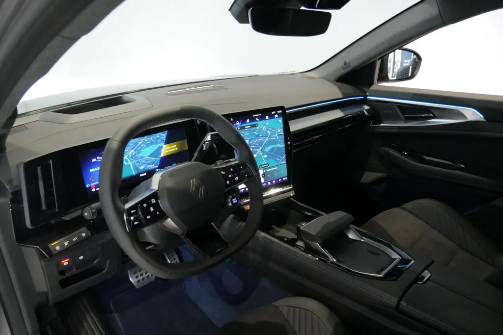 Renault Rafale 1.2 E-Tech 4x4 plug-in hybrid 300 atelier Alpine *Automaat*Navi+360Camera*Harman Kardon*Pack Winter*Climate Control*Solar Bay Pano*VOL OPTIES!