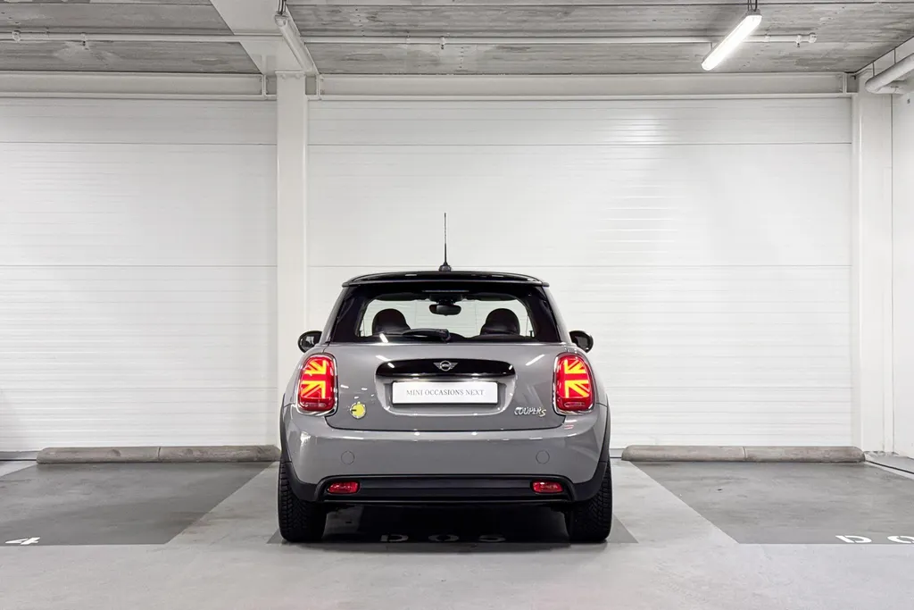 MINI Cooper 3-deurs Electric MINI Yours