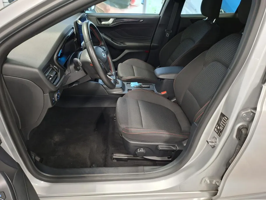 Ford Focus Wagon 1.0 EcoBoost Hybrid ST Line | Automaat | Winter Pack | Adap Cruise |