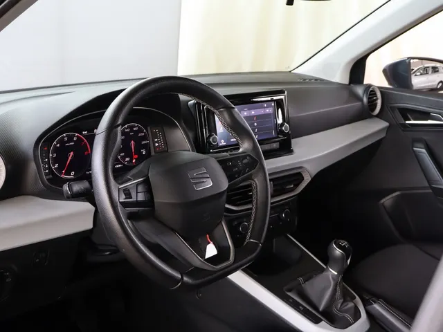 SEAT Arona 1.0 TSI 95PK Style Business Intense