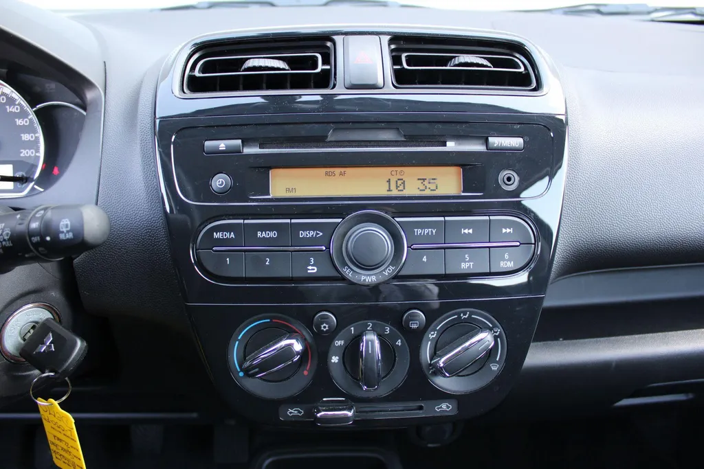 Mitsubishi Space Star 1.0 Cool+ | 15' LM Velgen | Airco | 5 Jaar Garantie |