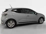 Renault Clio 1.6 E-Tech Full Hybrid 145 evolution AUTOMAAT NAVI AIRCO CAMERA PARKEERSENSOREN APPLE CARPLAY ANDROID AUTO 5 DEURS DEALER ONDERHOUDEN ZEER MOOIE AUTO