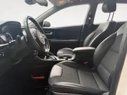 Kia Niro 1.6 GDi Hybrid DynamicLine | Navigatie | Apple Carplay / Android Auto | Climate Control | Achterruitrij Camera | Lichtmetalen Velgen |