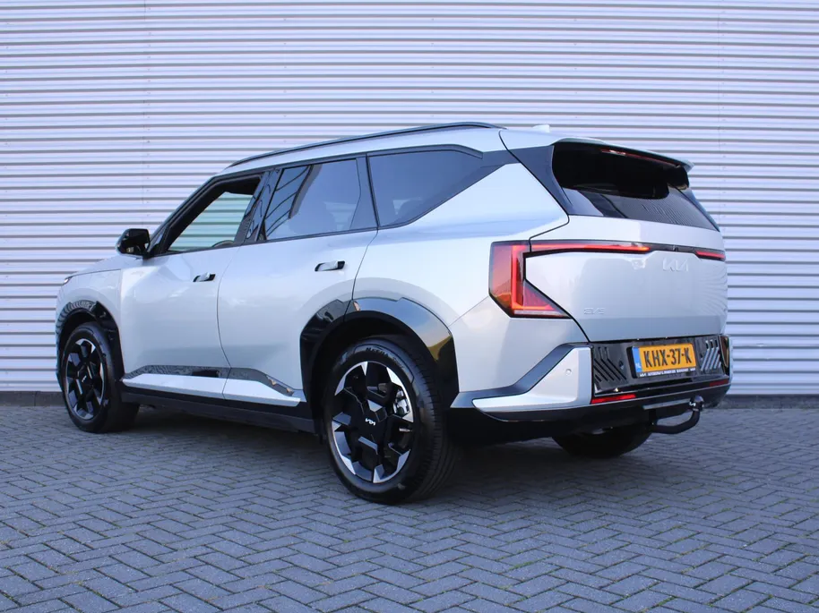Kia EV5 GT-Line Business Edition 81.4 kWh | Trekhaak | Stuur-/stoelverwarming v+a | Schuifdak | Leer | Elek. stoelverstelling + achterklep | 20' LM | LED |