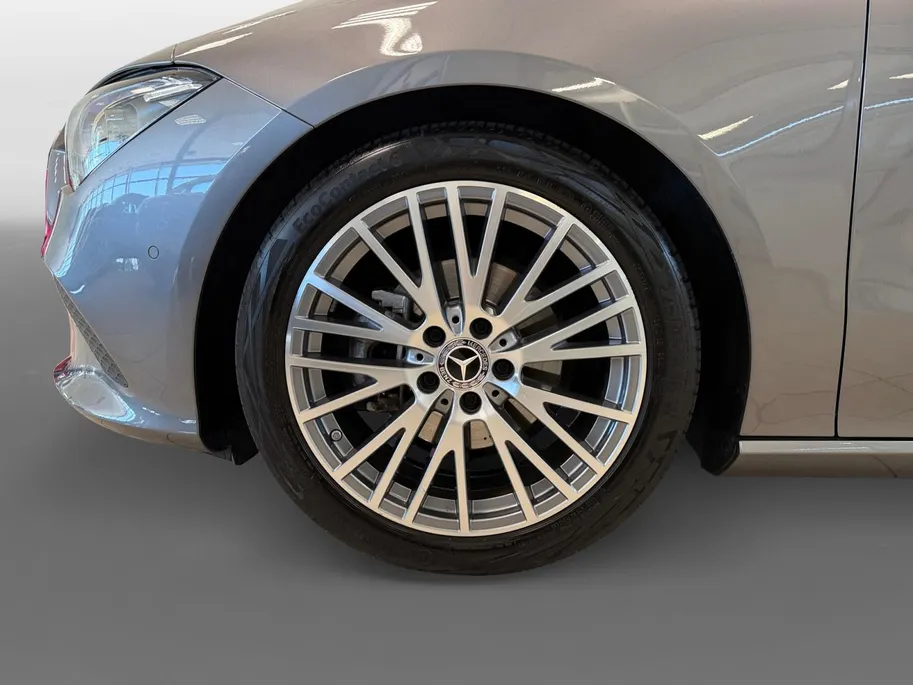 Mercedes-Benz CLA 180 AUTOMAAT | LUXURY LINE | APPLE CARPLAY | NL-AUTO |