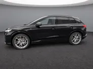Audi Q4 e-tron 45 quattro 286pk S Edition 82 kWh · Trekhaak · 21'' Velgen · Apple/Android Car Play · Camera · Stoelverwarming ·