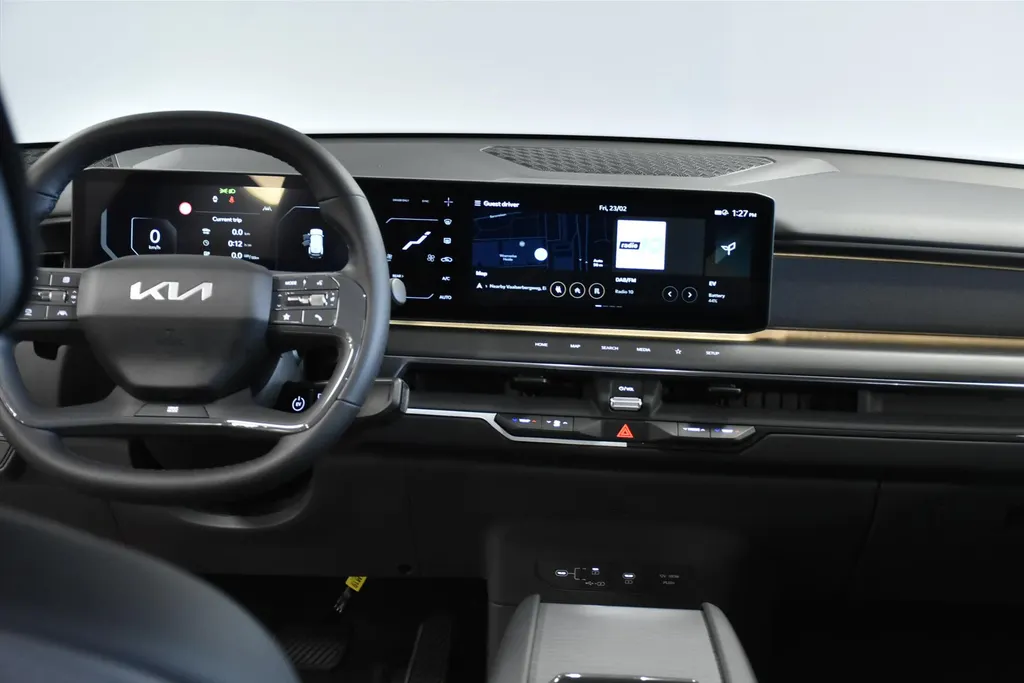 Kia EV9 99,8kWh 204pk RWD Air NIEUW - SNEL LEVERBAAR