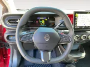Renault Twingo urban range techno 27.5 kWh * NU IN DE SHOWROOM * Gratis 5 jaar garantie tot 100.000km | financier vanaf 2,9% rente |(Zeeuw & Zeeuw Private Lease Actie v.a. € 379,-)