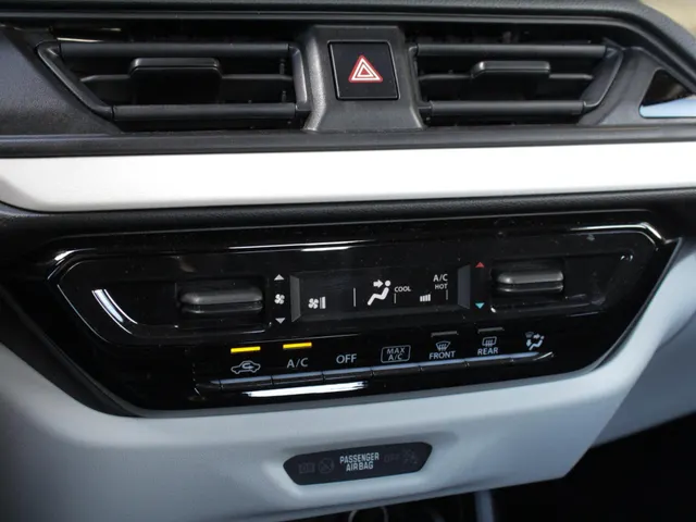 Suzuki Swift 1.2 Comfort Smart Hybrid | Navi | Adap. Cruise | Camea | Park sens
