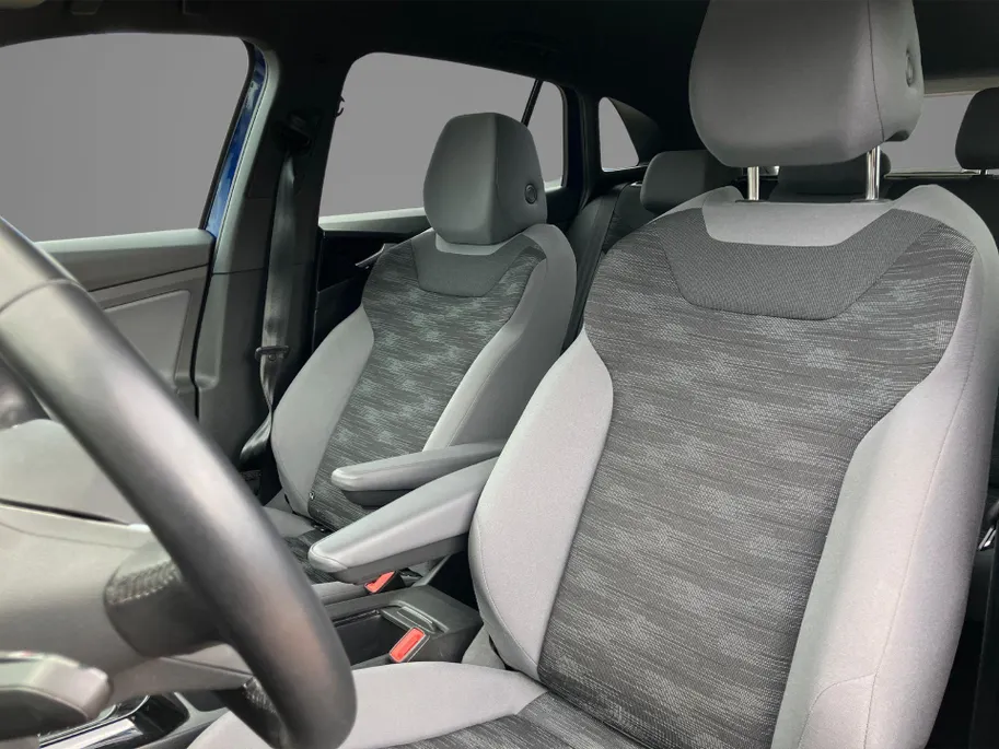 Volkswagen ID.4 Pro Advantage 77kWh 174PK · Apple Carplay/Android Auto · Stoelverwarming · Parkeersensoren · Fabrieksgarantie t/m 28-12-2027 of 100.000Km