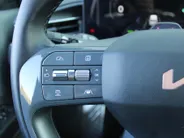 Kia EV9 GT-Line AWD 99.8 kWh | 7-zits | Stuur-/stoelverwarming + ventilatie v+a | 360 Camera | Schuifdak | Elek. stoelverstelling +  achterklep | HUD | Leer | 21" LM |