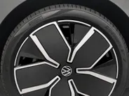 Volkswagen Passat Variant 1.5eHybrid 200kW/272PK R-Line Black Style · Panoramadak · Leder · Trekhaak · 360°Camera · Garantie t/m 24-08-2030 of 100000km.