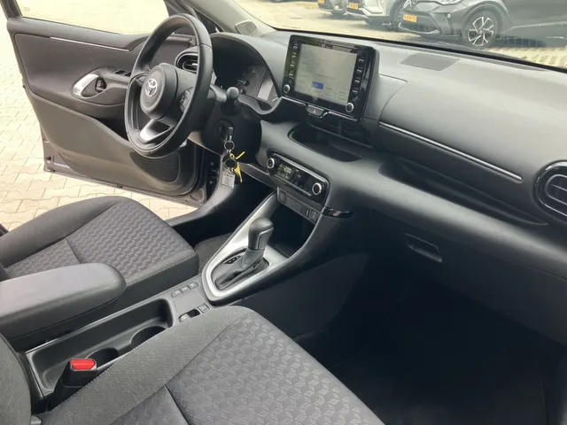 Toyota Yaris 1.5 Hybride Active | Camera | Apple Car-play | Stoelverw
