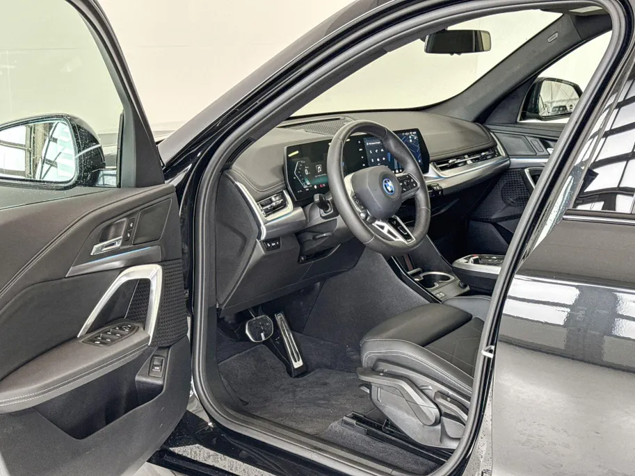 BMW iX1 eDrive20 Premium Pack M Sportpakket Pro