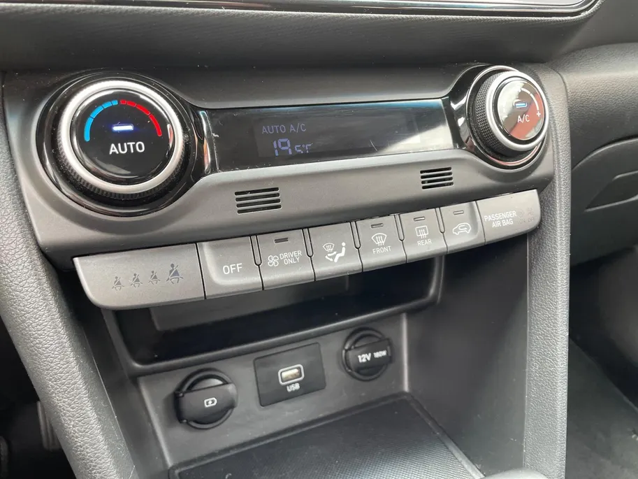 Hyundai Kona 1.6 GDI HEV Comfort | Navigatie | Parkeer sensoren| Climate Control| Camera| Lichtmetalen velgen| Apple Carplay/Android Auto| Cruise Control