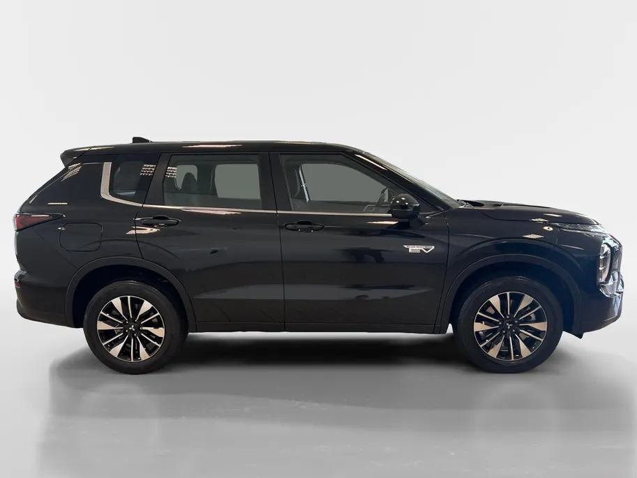 Mitsubishi Outlander 2.4 PHEV | PURE | DIRECT LEVERBAAR | PRIJS INCL 5.000 EURO KORTING |