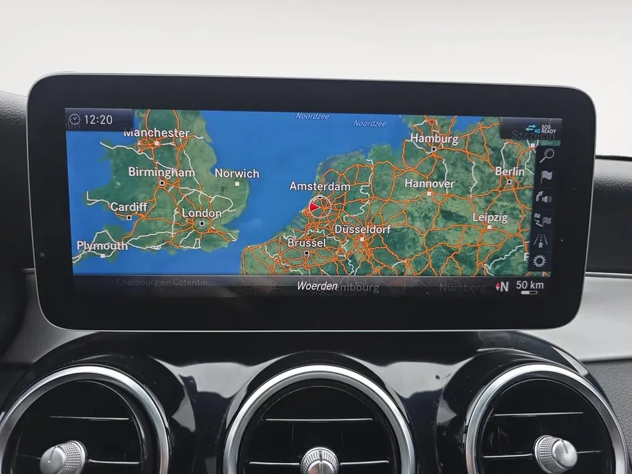 Mercedes-Benz C-Klasse 180 Business Solution AMG | Panoramadak | Cruise Control | Achteruitrijcamera | Apple Carplay/Android Auto |