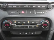 Kia Ceed 1.4 T-GDi DynamicPlusLine | 17 inch | Navi | Camera | Trekhaak | Stoel- Stuurverwarming |
