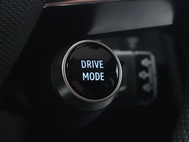 Mitsubishi Eclipse Cross Instyle 87 kWh