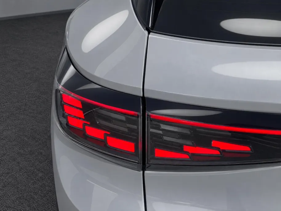 Volkswagen ID.4 Pro 77 kWh 150kW/204PK ·Camera · Stoelverwarming · Navigatie · Apple/Android Car Play · Parkeersensoren ·