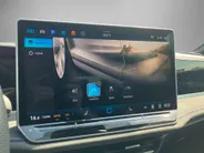 Volkswagen Passat Variant 1.5eHybrid 200kW/272PK R-Line Black Style DSG · Panoramadak · Navigatie · Trekhaak · Garantie t/m 12-03-2030 of 100000km.