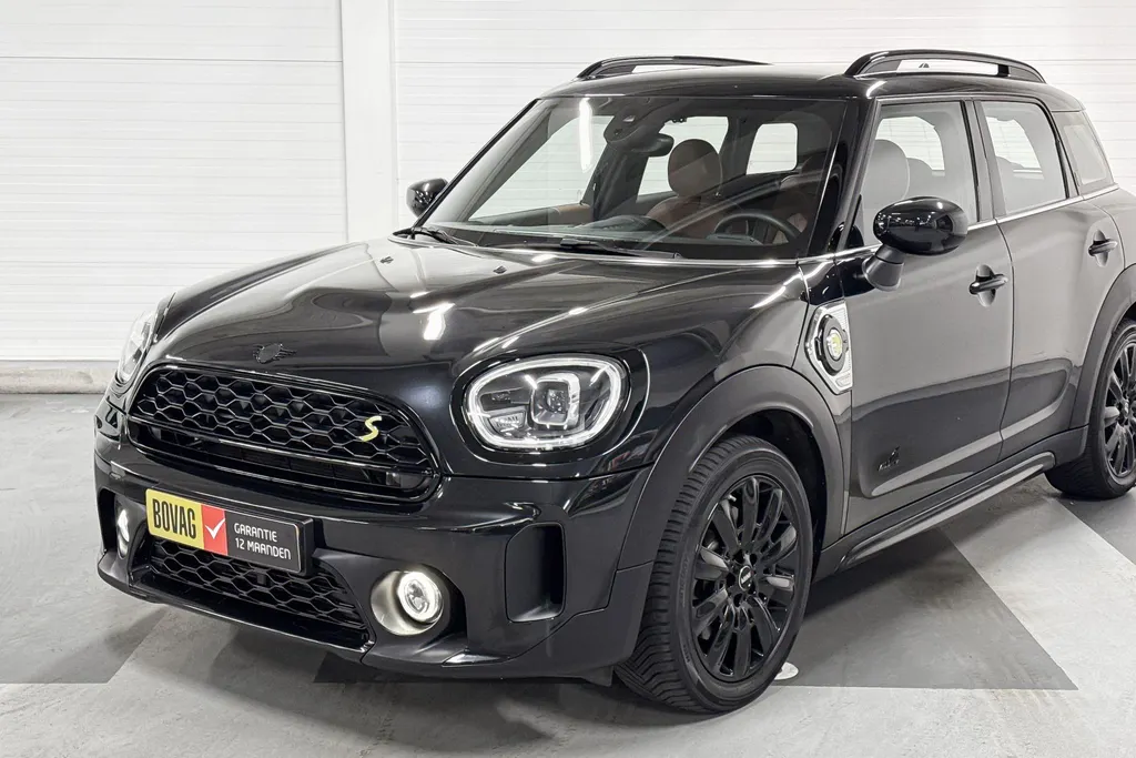 MINI Countryman Cooper S E ALL4 MINI Yours