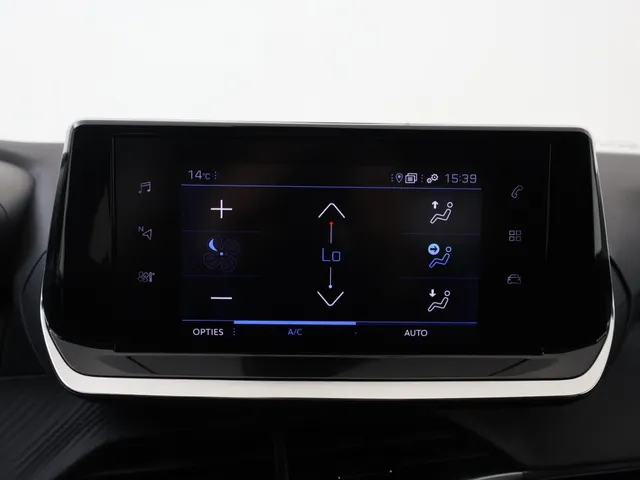 Peugeot 208 1.2 PureTech Allure Navi via Carplay | Cruise Control