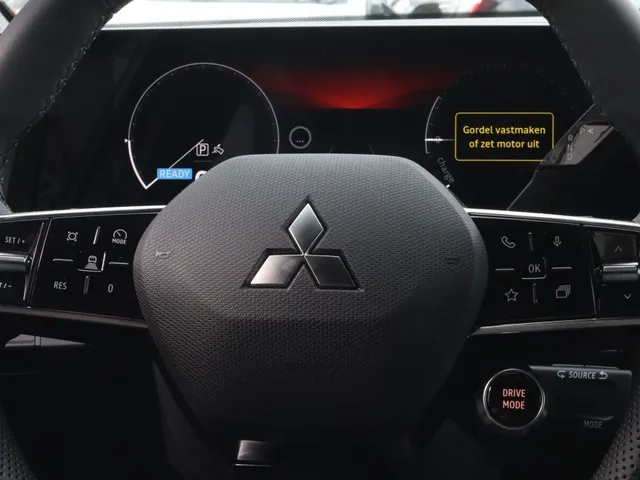 Mitsubishi Eclipse Cross Intense 67 kWh | Stoel Verwarming | Carplay |