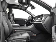 Audi Q8 55 TFSI e quattro Pro Line S 394 PK · 22' LM Velgen · Glazen panorama dak · B&O Premium 3D · Assist. plus, remote park · Stoelventilatie + Massage · Trekhaak · Servosluiting