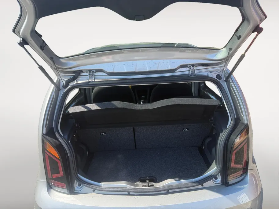 Volkswagen up! 1.0 | Camera | Parkeersensoren | Climate Control | Cruise Control | DAB | Stuurbediening | Bluetooth | Goed Onderhouden