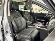 Renault Kadjar 140PK TCe Intens Automaat | Trekhaak (1500 KG) | Panoramadak | 19' Lichtmetalen Velgen | Stoelverwarming | Navi | Camera | Climate Control | Adaptieve Cruise Control | Leder |