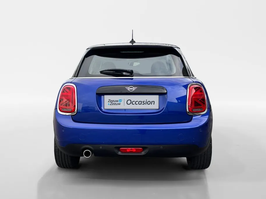 MINI 5-Deurs 1.5 Cooper | 17' VELGEN | SPORTSTOELEN | LED | 12 MAANDEN GARANTIE |