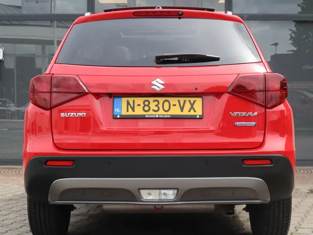 Suzuki Vitara 1.4 BoosterJet Style Hybrid | Panoramadak | Carplay | All Season