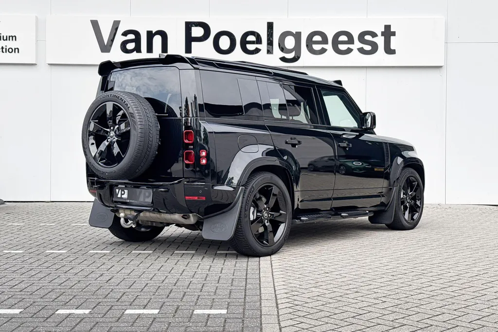 Land Rover Defender 110 2.0 P300e 110 X-Dynamic HSE