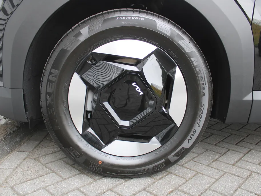 Kia EV9 First Edition 76.1 kWh | Nieuw | Direct leverbaar | Actieradius tot 443 km (WLTP) | Tot € 2.000 inruilvoordeel bij aanschaf |