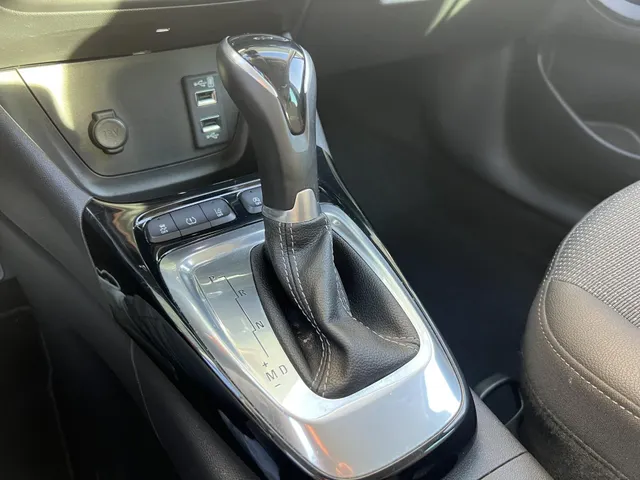 Opel Crossland 1.2 Turbo Elegance Automaat | Trekhaak | All Season Banden | Apple Carplay & Android Auto | Climate Control