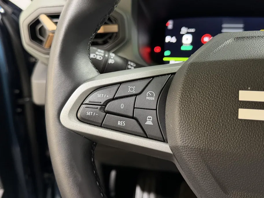 Dacia Bigster 1.8 - 155PK Hybrid Extreme Automaat | 1e eigenaar | 360 Camera | Adaptive Cruise Control | Apple CarPlay/Android Auto | Schuif/Kantel Dak | Lichtmetalen Velgen | Digital Cockpit | Full LED |