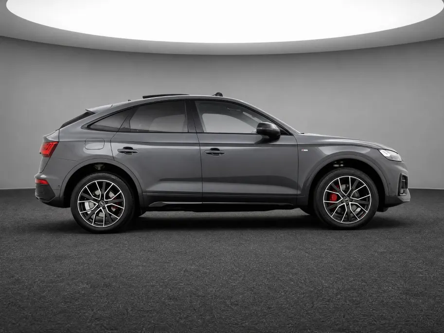 Audi Q5 Sportback 50 TFSIe 299 pk S-tronic S edition · Panoramadak · 360 Camera · Elek. Achterklep · Apple/Android Car Play · Navigatie · 20'' Inch ·